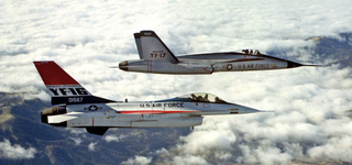 The General Dynamics YF-16 and Northrop YF-17 fly together during the Lightweight Fighter completion. (US Air Fprce)